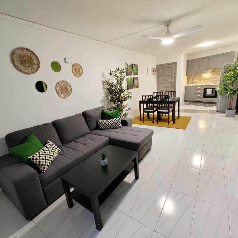 Ocean Retreat with Terrace and Tennis - One-Bedroom Apartment - 10