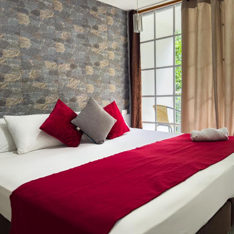 Montes De Beraka - Family Suite - 1