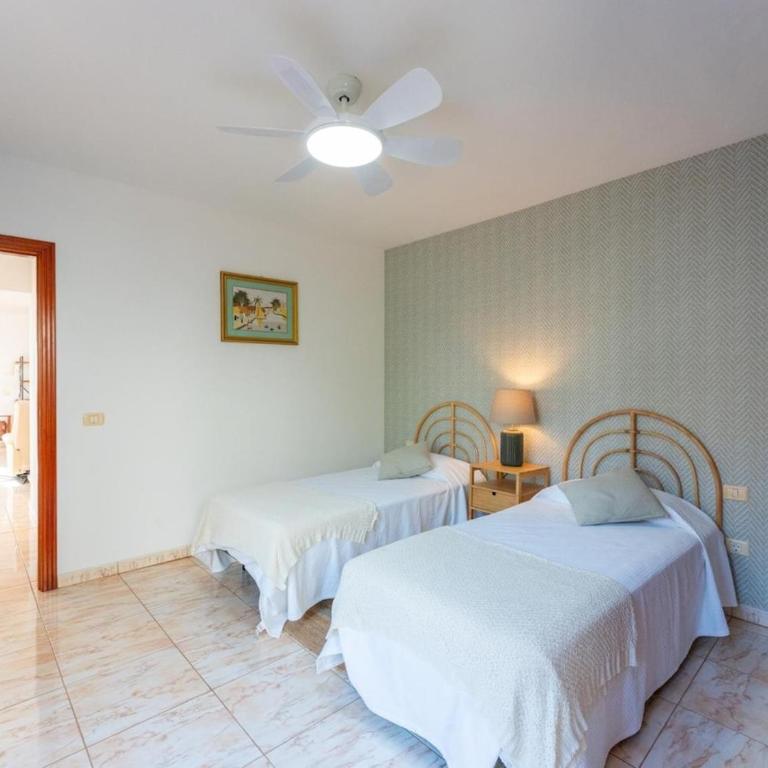 Villa Evita Private Pool, Jacuzzi & Sea views - Villa - 32