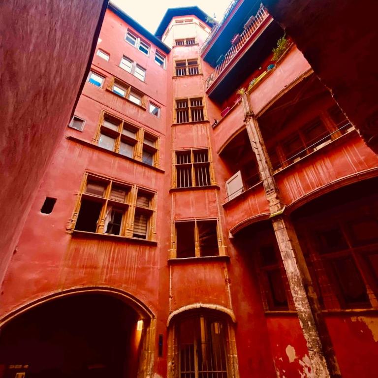 Le Prestige Vieux Lyon, Duplex Vue sur la Saône - Appartement - 20