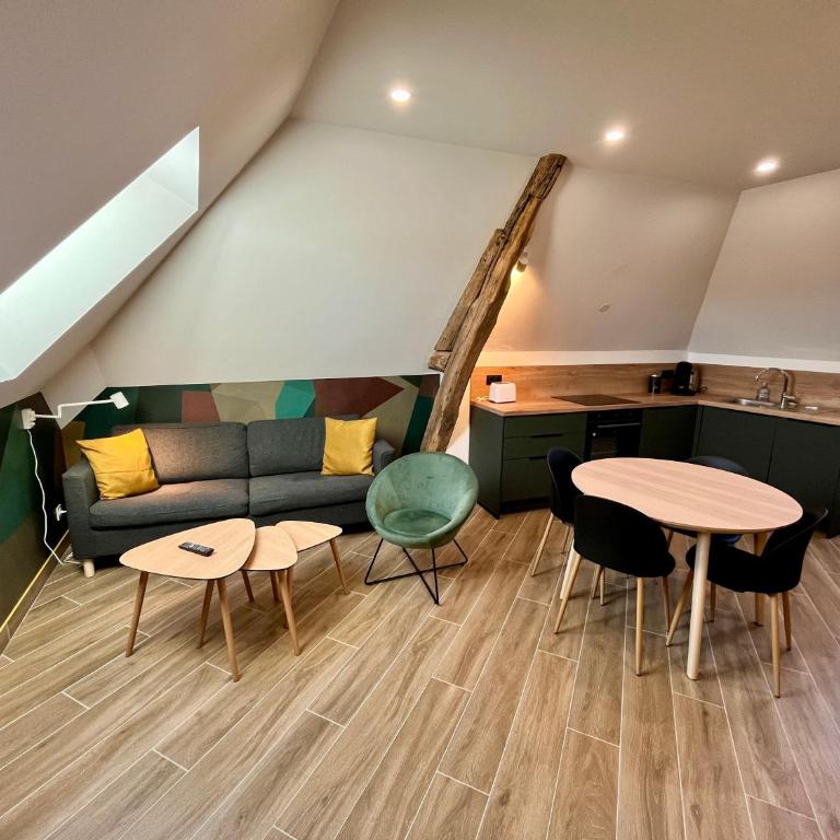 T3 climatisé face Loire et château l'appart du 4-1 - Two-Bedroom Apartment - 19