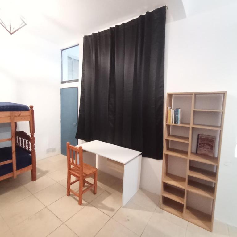 Total Hostel Salta - Cama en habitación compartida mixta de 10 camas - 5