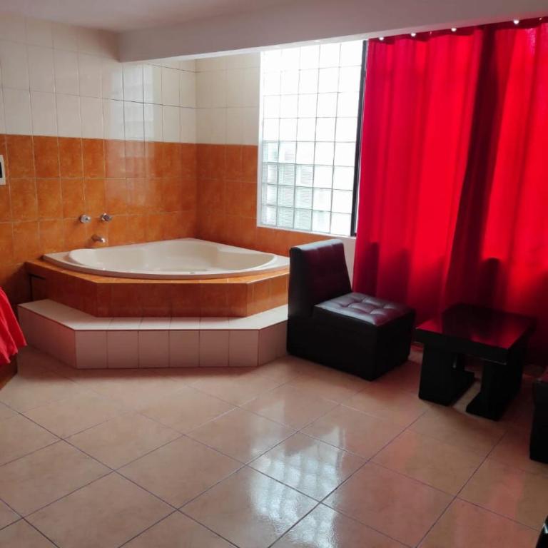 Hotel Pocollay - Deluxe Room - 4