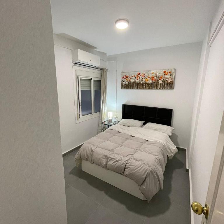 Casa Blanca 48 - Double Room with Shared Bathroom - 1