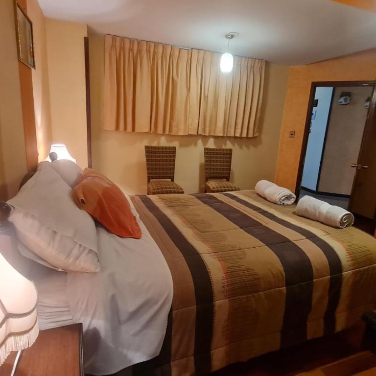 Hostal Montañes - Habitación Doble con baño privado - 42