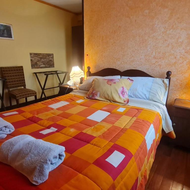 Hostal Montañes - Habitación Doble con baño privado - 24