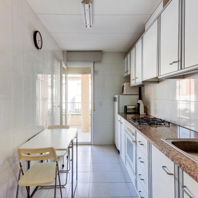Apartment in Roses near Sand Beach - Two-Bedroom Apartment - 11
