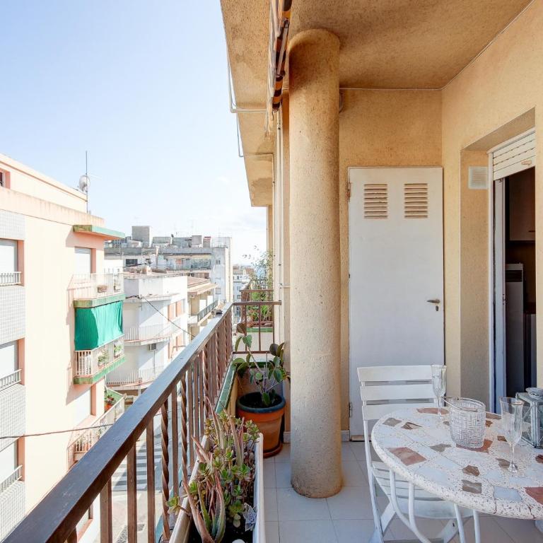 Apartment in Roses near Sand Beach - Two-Bedroom Apartment - 25