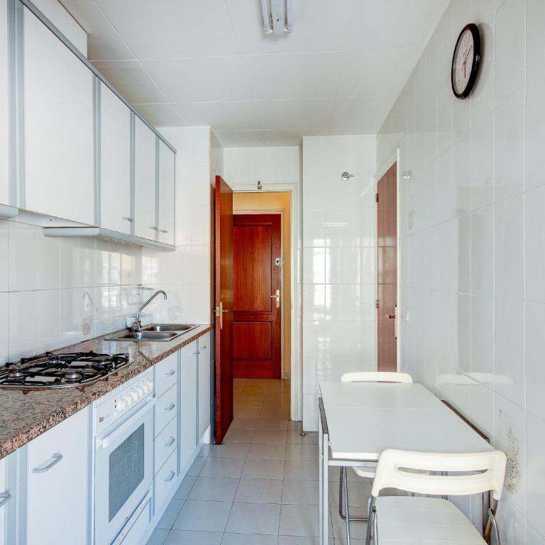Apartment in Roses near Sand Beach - Two-Bedroom Apartment - 10