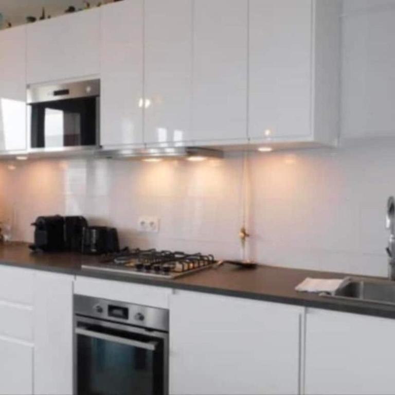 Superbe T3 lumineux avec parking, proche centre et plage, 15 à 20 min à pied - Apartment mit 2 Schlafzimmern - 7