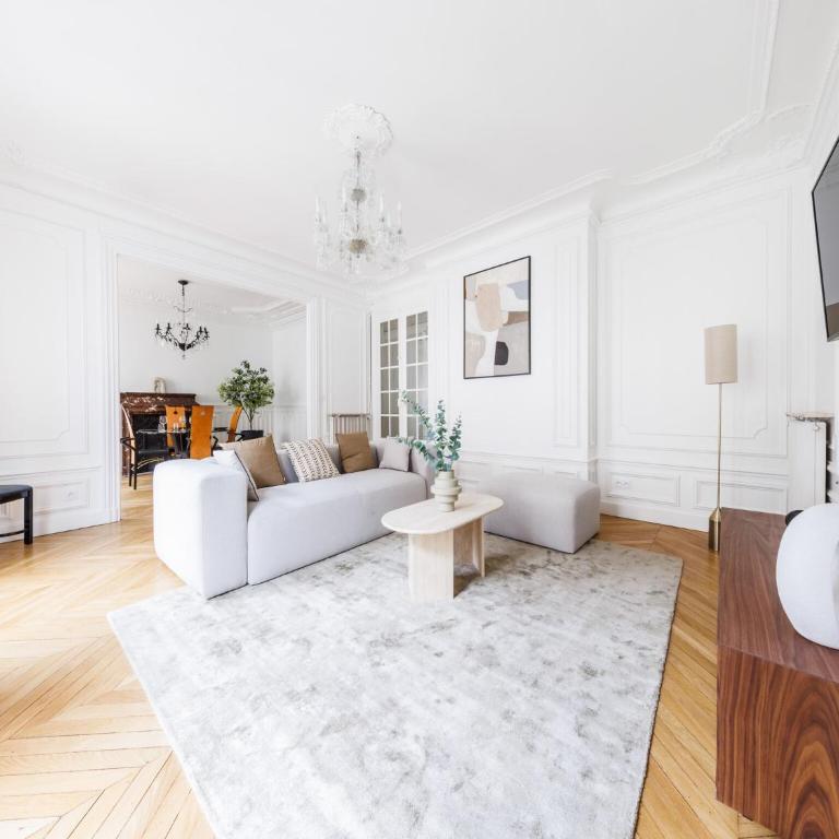 Exceptional apartment near the Eiffel Tower 3 BDR 5 P - Appartement 3 Chambres - 1