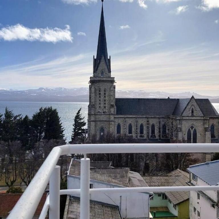 Deleitate con las vistas en pleno centro de Bariloche - Apartamento de 2 dormitorios - 37