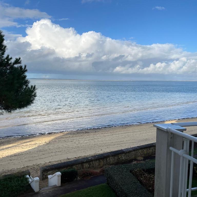 Appartement T3 en bord de mer avec parking sécurisé et WiFi - FR-1-374-230 - Apartment - 5