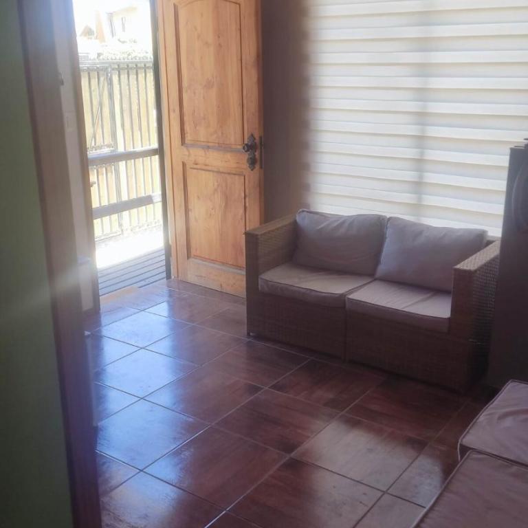 Intima y tranquila cabaña a pasos del mar - Two-Bedroom House - 5