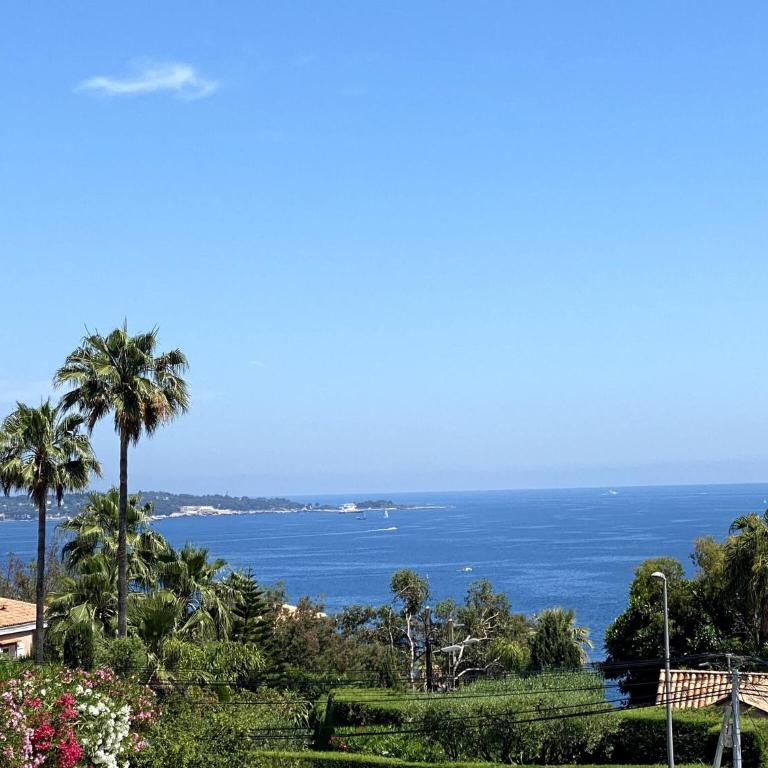 Kathleen CANNES-GOLFE JUAN - Villa - Vue sur Mer - 2