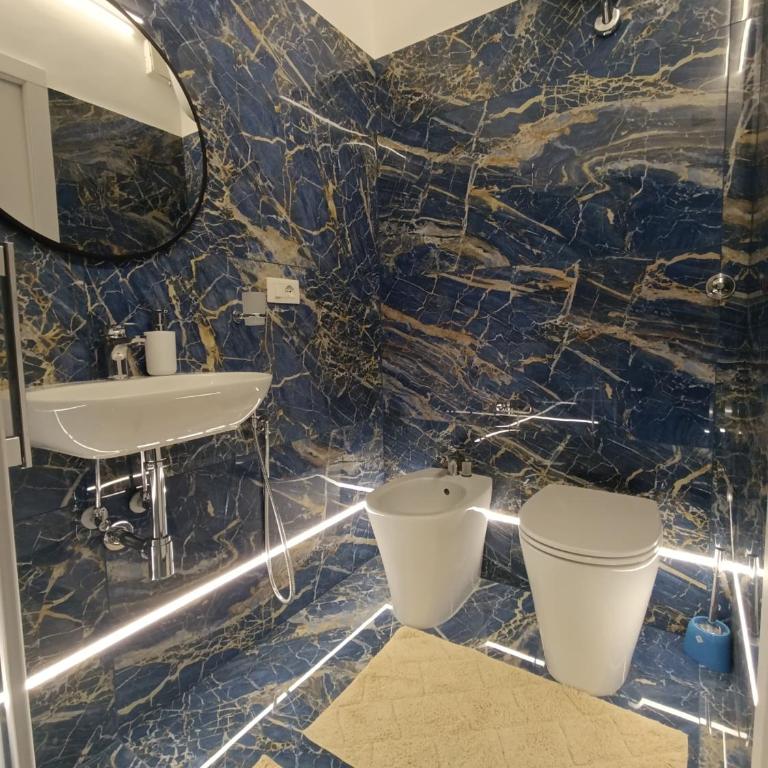 MagicalRoom - Chambre Triple Confort avec Douche - 8