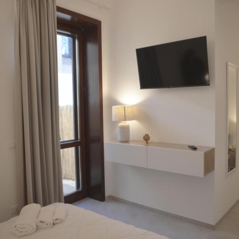 ELLEMENTS - Luxury Rooms - Camera Matrimoniale con Balcone - 11