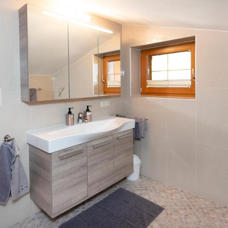Chalet Innertal - Apartment mit Blick auf die Berge - 15