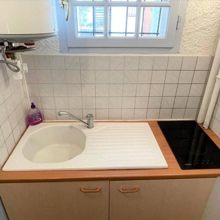 Appartement studio cabine à 300m de la plage - AR530-027 - Apartment - 12