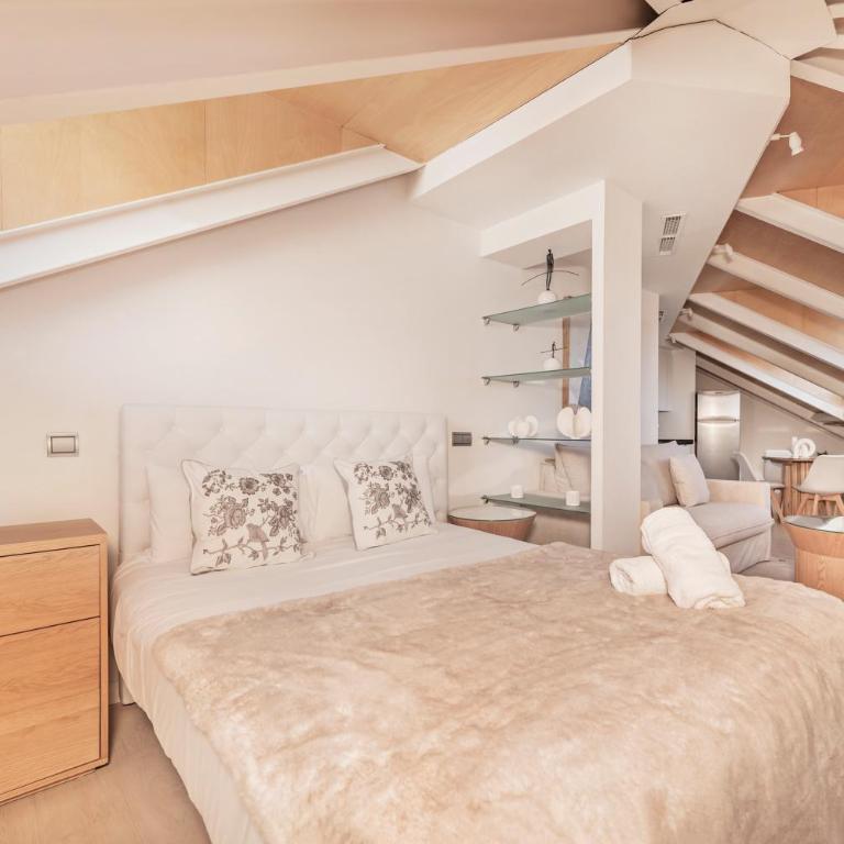 Luxury apartments in Barrio Palacio - Deluxe Studio - 2