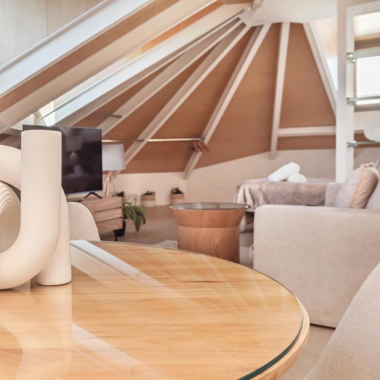 Luxury apartments in Barrio Palacio - Deluxe Studio - 12