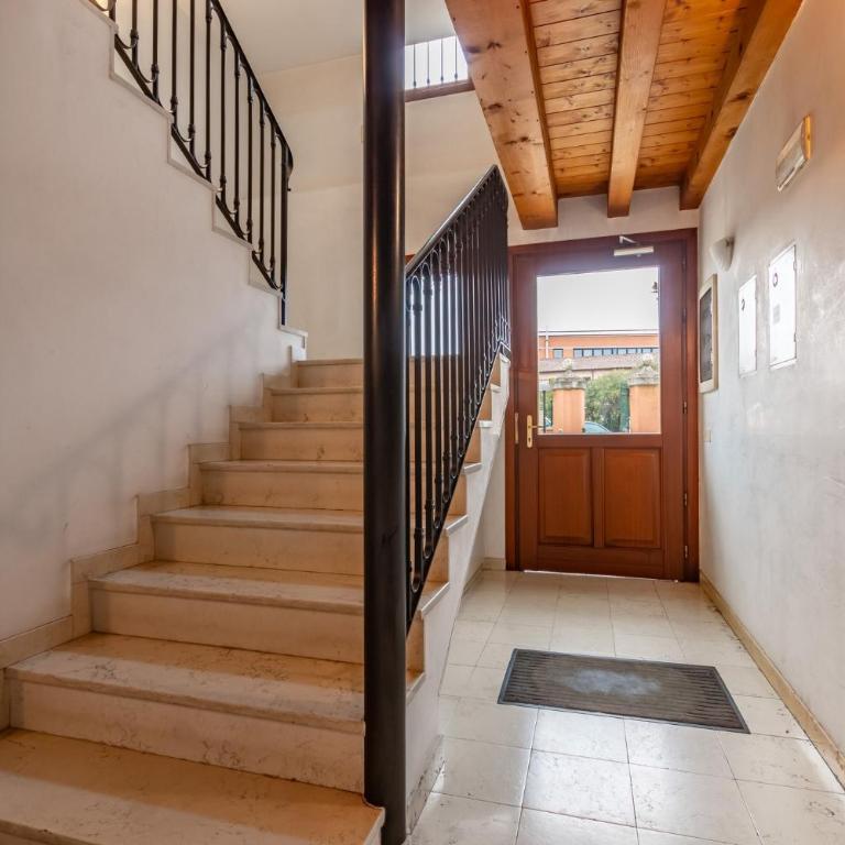 GuestHost - Space & Comfort Ideal Retreat Mestre - Two-Bedroom Apartment - 14