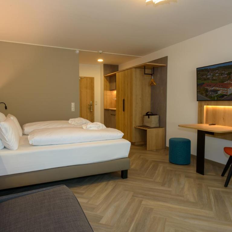 BERGlässig Hotel - Getränke inkl bei Halbpension - Deluxe Doppelzimmer mit Balkon - 8