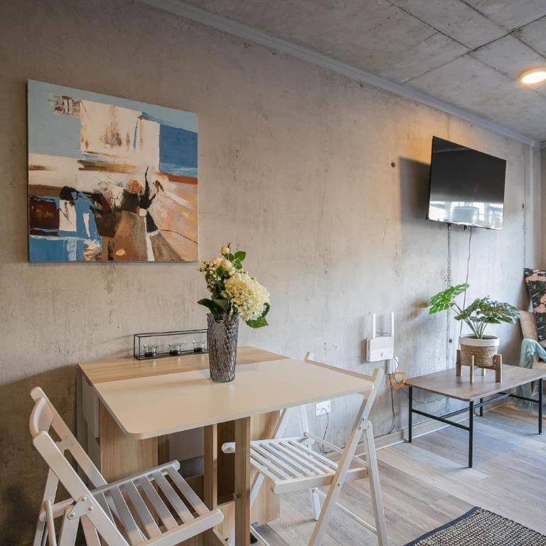 Enjoy La Reina in This Cozy Studio - Apartamento - 8