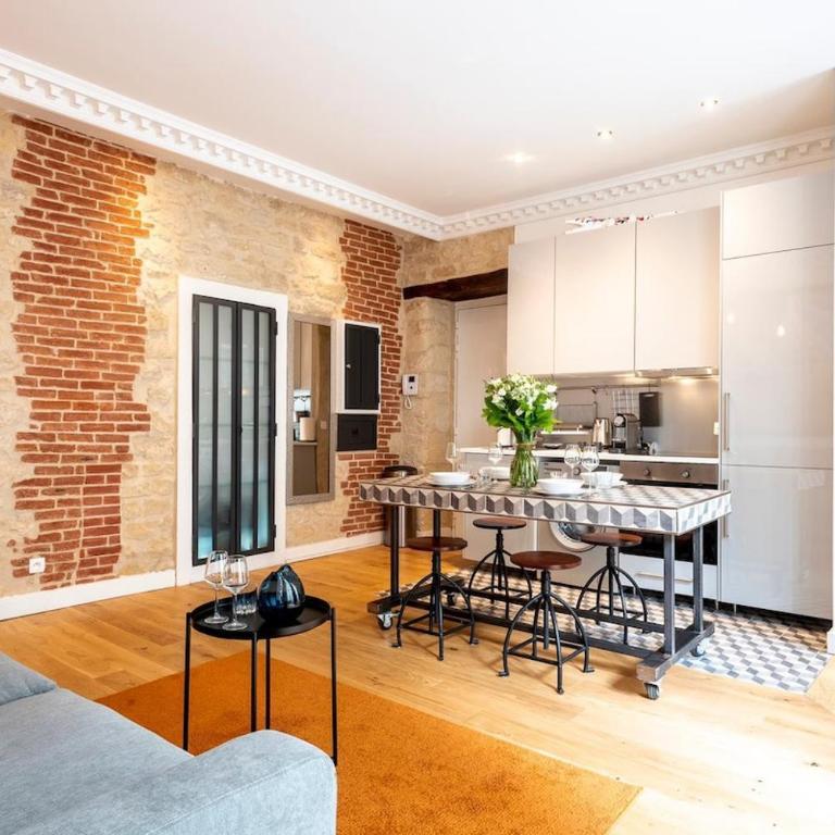 # République # Paris2 # Chatelêt # 2bedrooms - Appartamento con 2 Camere da Letto - 5