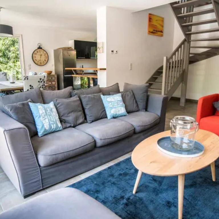 Villa au charme familial avec belle terrasse et piscine chauffée - Three-Bedroom Villa - 5