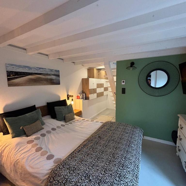 Villa de Caractère avec Piscine - Villa 3 Chambres - 25