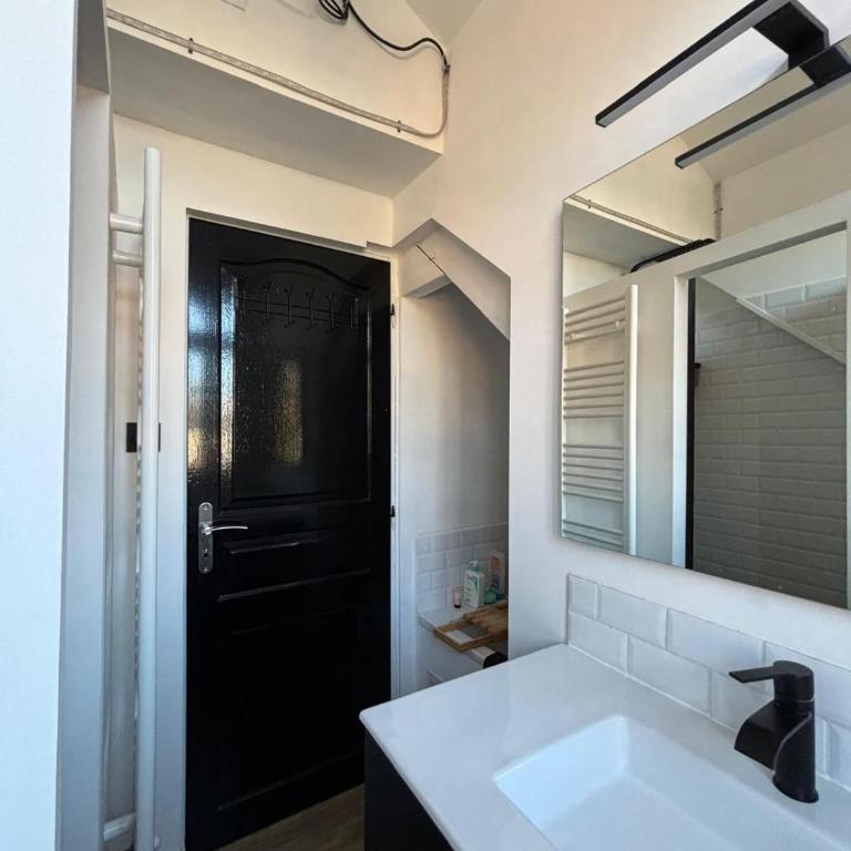 Villa de Caractère avec Piscine - Villa 3 Chambres - 50