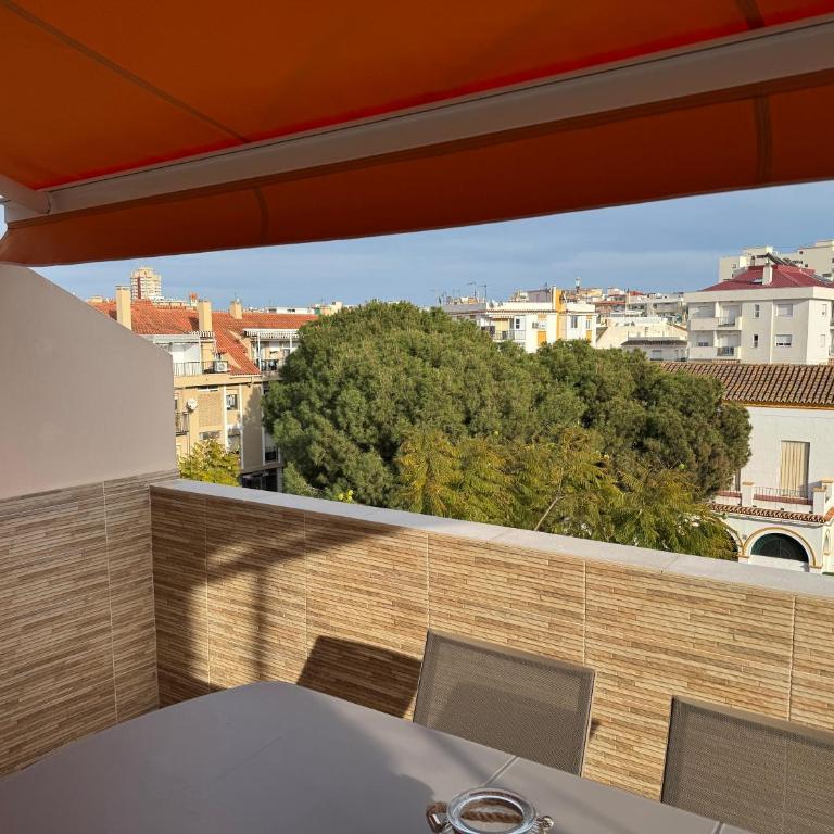 Penthouse met groot terras centrum FUENGIROLA - Apartamento de 1 dormitorio - 25