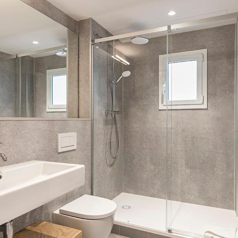 Penthouse with Terrace near Gran Via and Camp Nou - Apartment - 24
