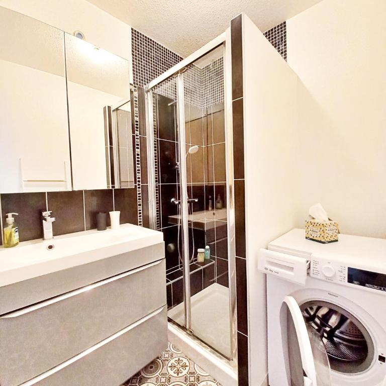 "Le Crystal" 4pers-Piscine-Proche plages&commerces - Apartment mit 1 Schlafzimmer - 4
