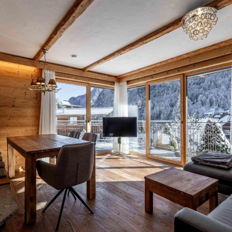 Uralp Royal mit Terrasse - Two-Bedroom Apartment - 2