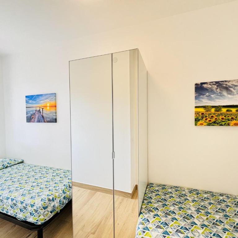 New Splendid - Two-Bedroom Apartment - 10