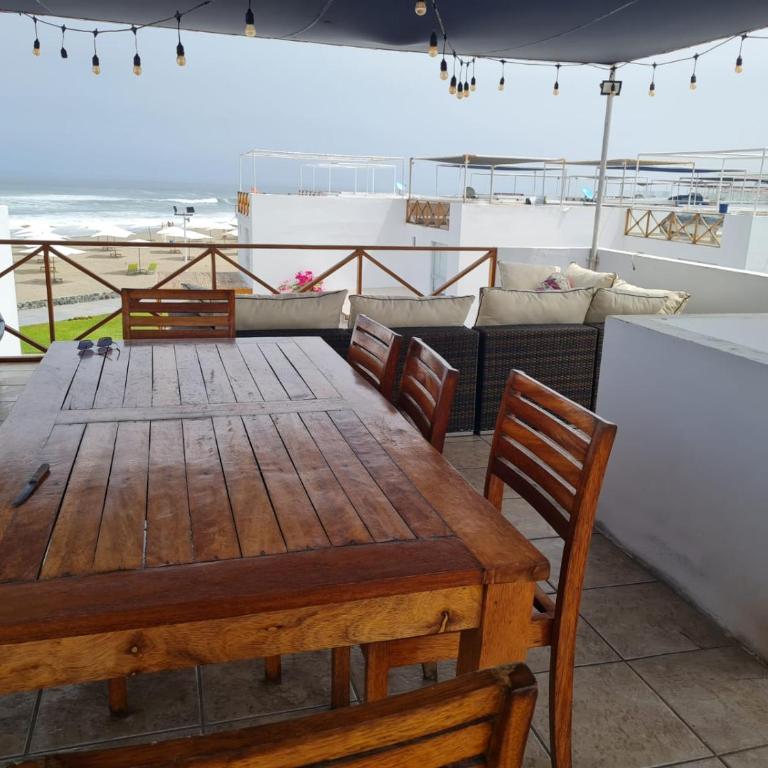 Espectacular Casa de Playa en Asia frente al Mar - Four-Bedroom House - 19
