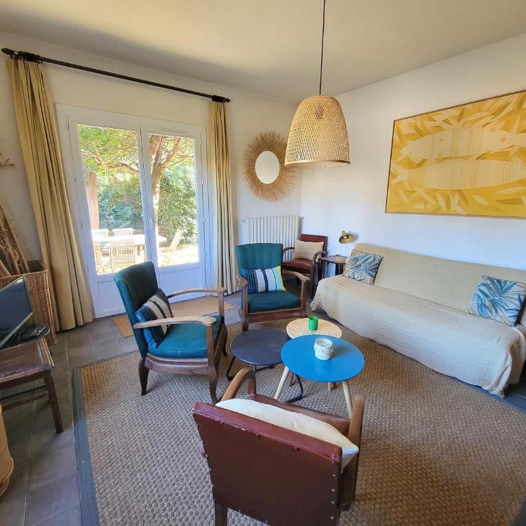 Villa La douceur au soleil 5min à pied plage - Three-Bedroom House - 7