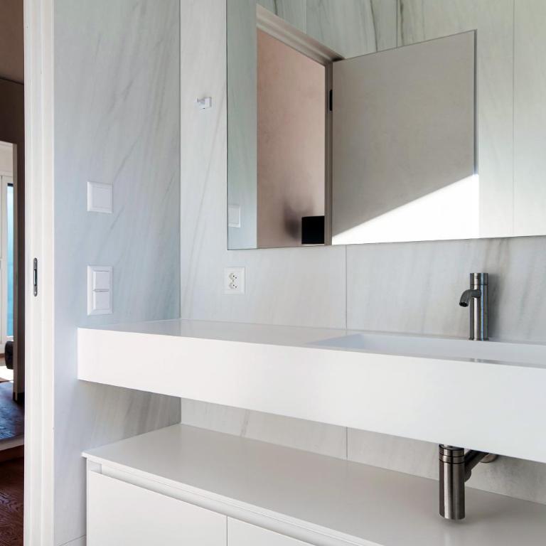 Unique Gandria Attic by Quokka 360 - Elegant Lake View Apartment - Appartamento con 2 Camere da Letto - 39