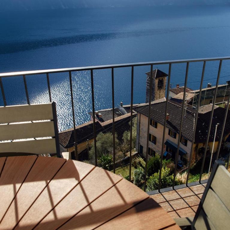 Unique Gandria Attic by Quokka 360 - Elegant Lake View Apartment - Appartamento con 2 Camere da Letto - 27