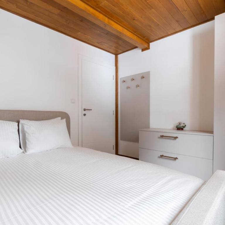 Gorska Vila - Three-Bedroom Chalet - 62