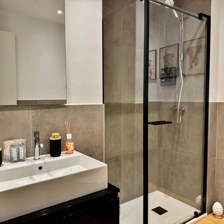 Alfieri 7 Luxury Suite - Centro Torino - Appartamento con 1 Camera da Letto - 54