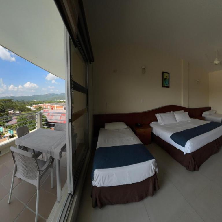 Hotel Los Puentes Comfacundi - Habitación Cuádruple Clásica - 3