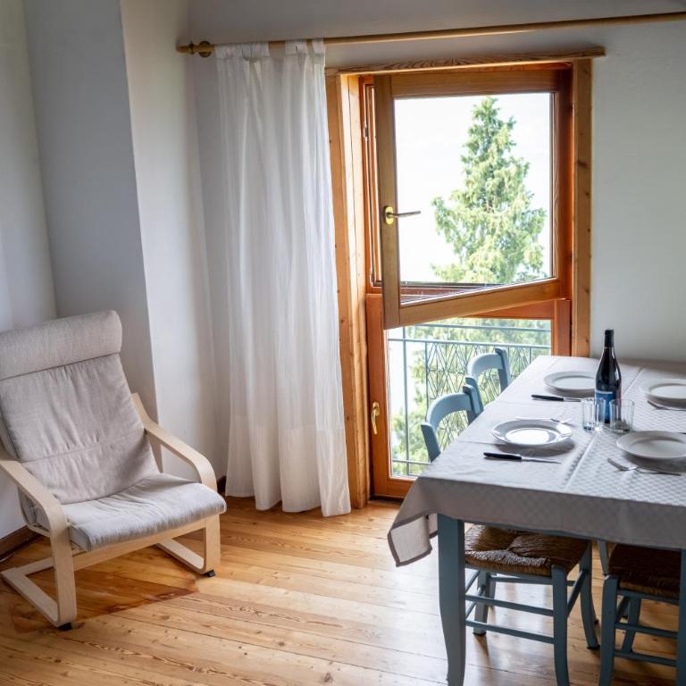 Casa Caravino - Appartamento con 2 Camere da Letto e Vista Lago - 3