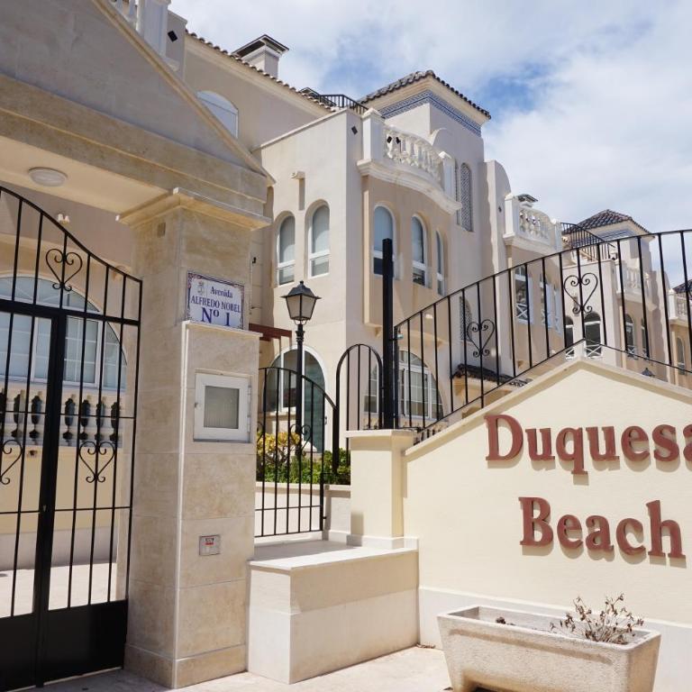 Beachfront Apartment - Urbanización Duquesa Beach Torrevieja - Apartamento - 2