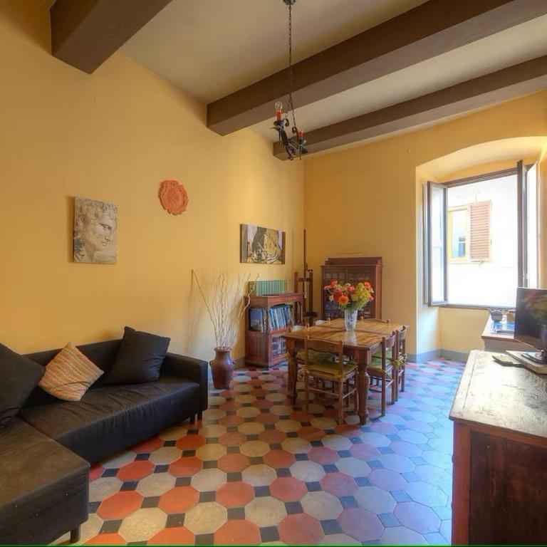 Historical building charming apartment - Appartamento Standard con 2 Camere da Letto - 17