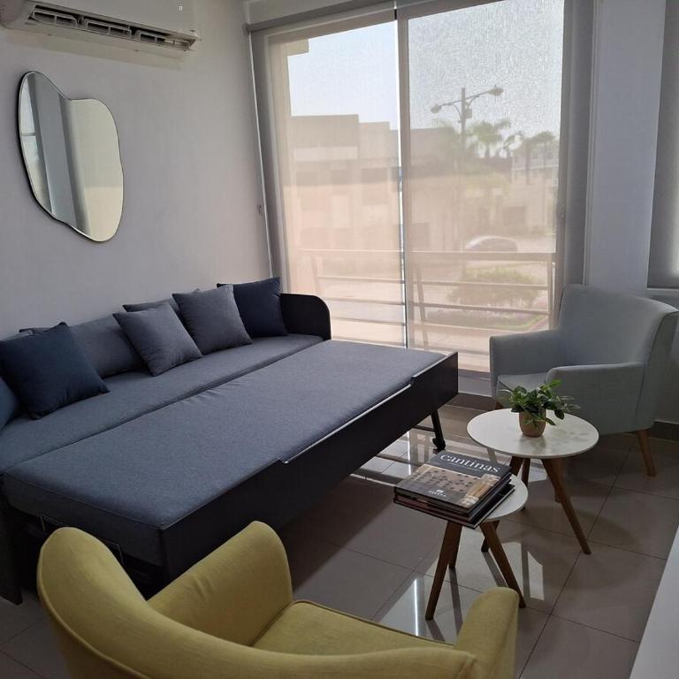 Lindo y Moderno Departamento, Parqueo - Apartamento de 2 dormitorios - 31
