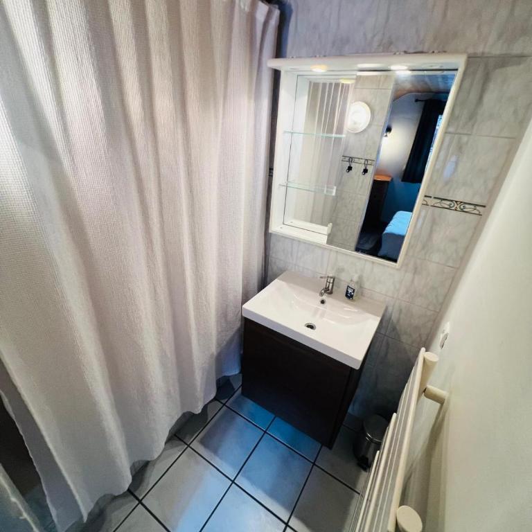 Charming chalet, 3 rooms, 6 to 8 persons, Meribel, Les Allues - Appartement 2 Chambres - 30