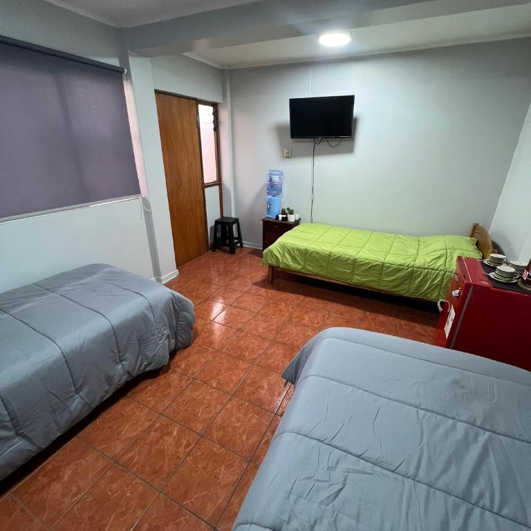 CASA CAVANCHA - Basic Triple Room with Shared Bathroom - 1